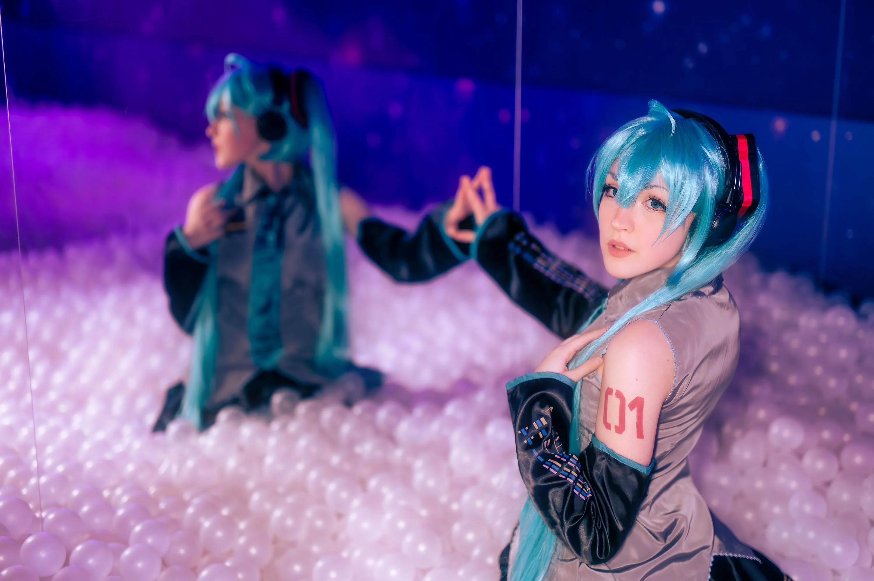 Hatsune Miku (@kikibuncos on insta) picture 2 of 7