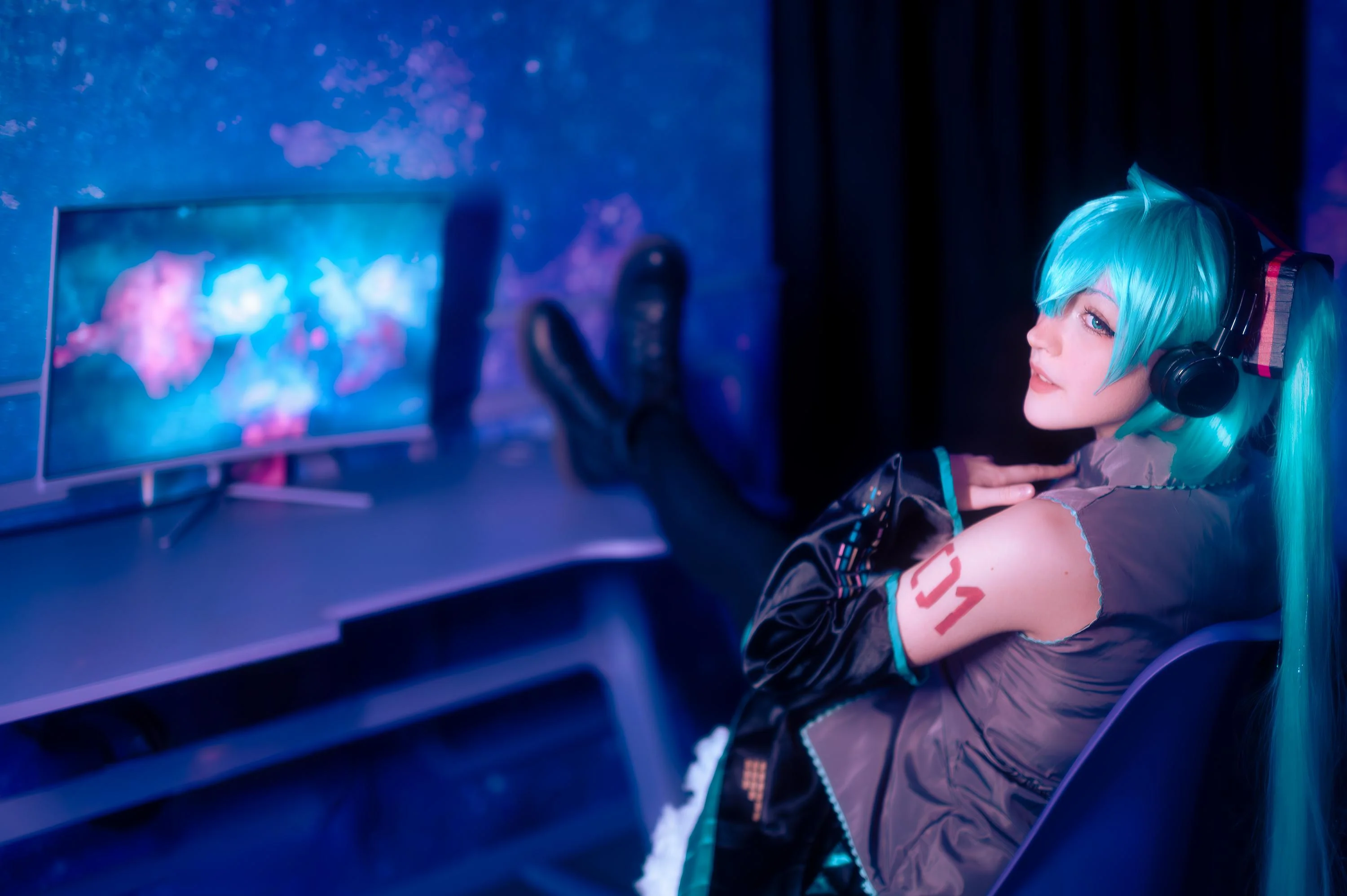 Hatsune Miku (@kikibuncos on insta) picture 5 of 7