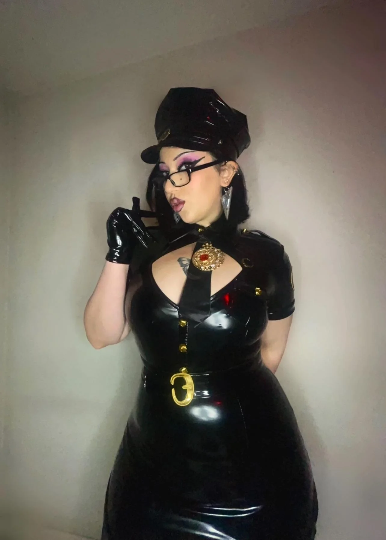 Bayonetta police cosplay (@bunnisaliva) picture 5 of 7