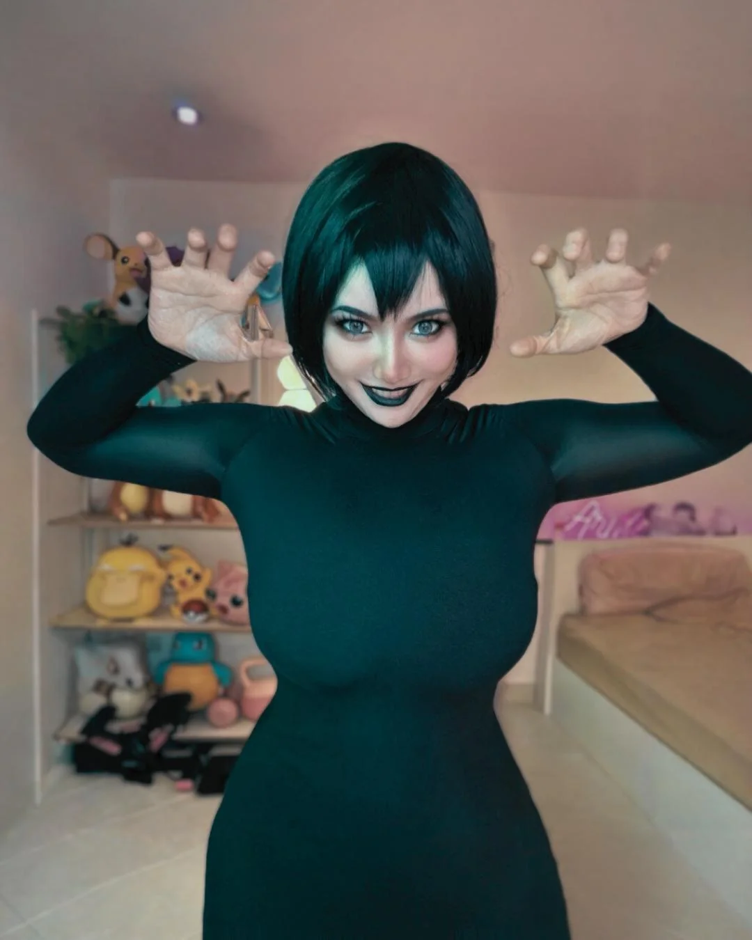 Mavis (Aria) [Hotel Transylvania] picture 1 of 1