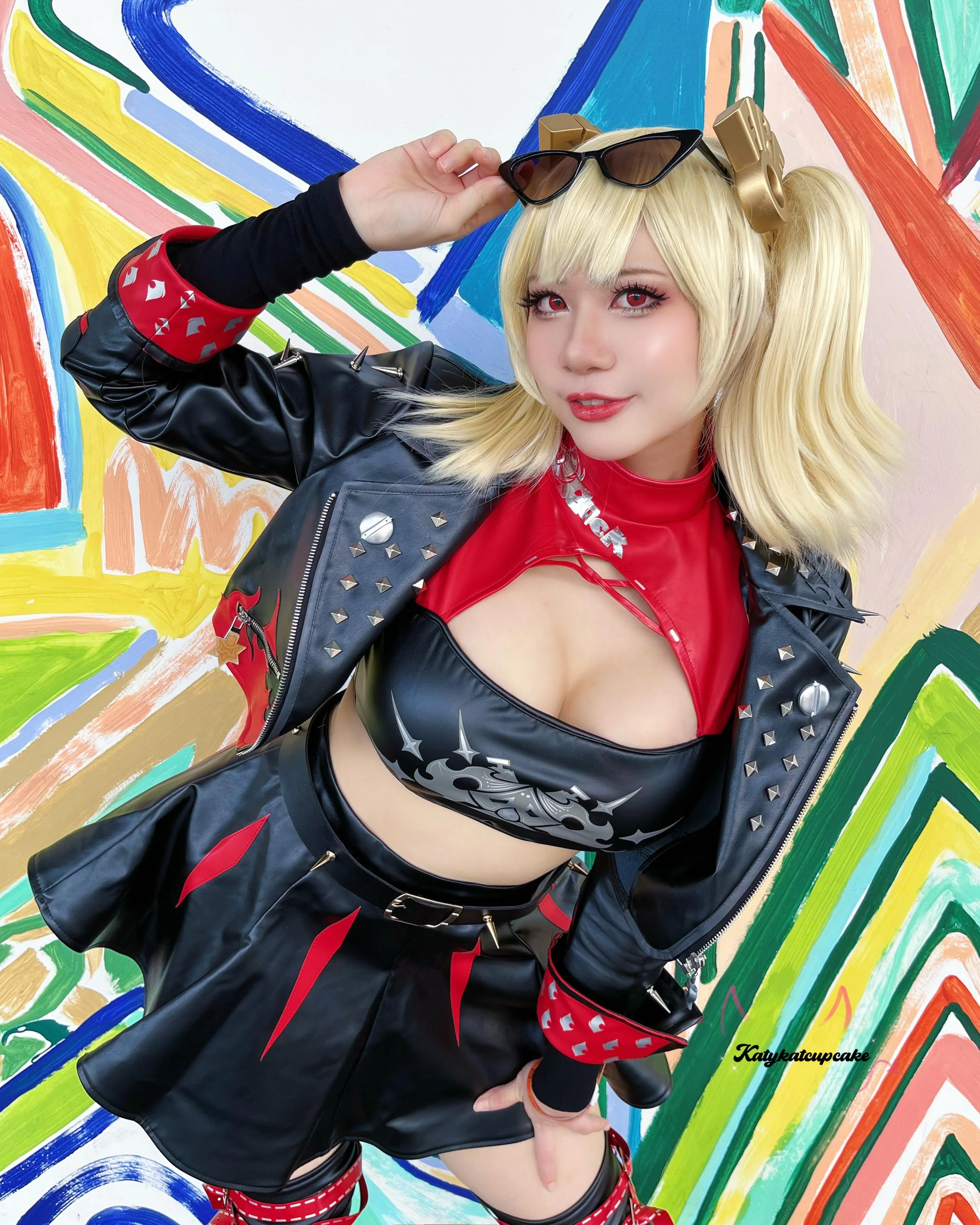 Burnice White Cosplay by Katykatcupcake (Zenless Zone Zero) picture 4 of 4