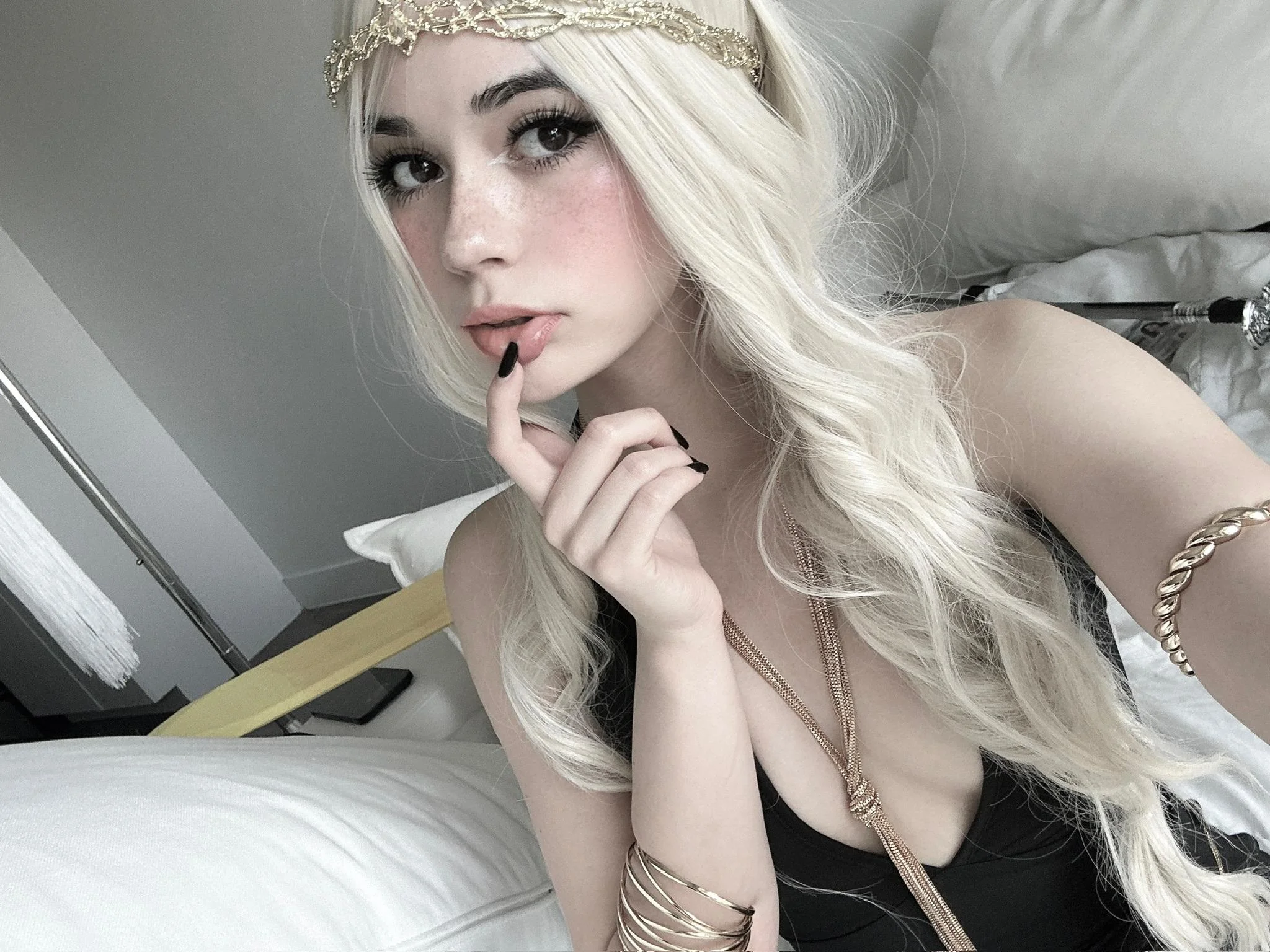 Queen Marika [Elden Ring] (Jessie Rae) picture 1 of 2