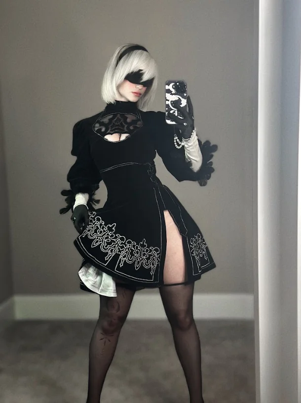 My 2B cosplay from Nier:Automata by LeesiBB picture 2 of 2