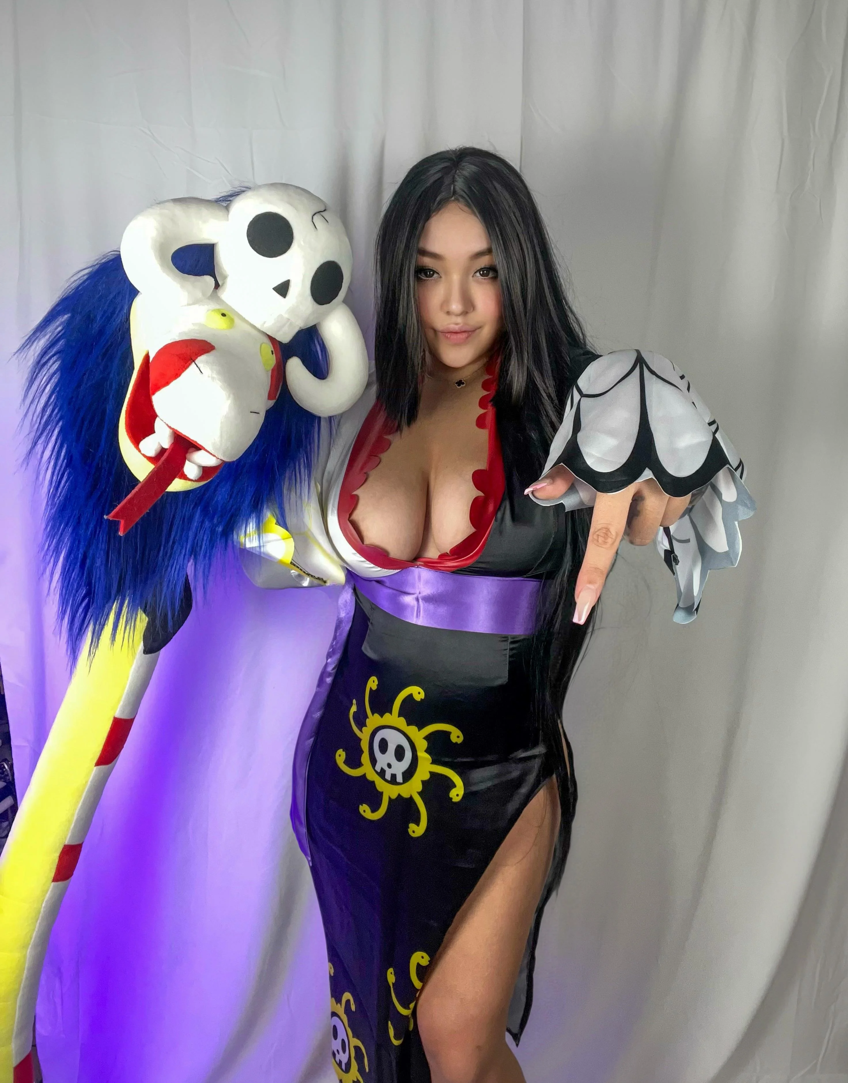 Boa Hancock (Jezlene Rae) picture 2 of 2