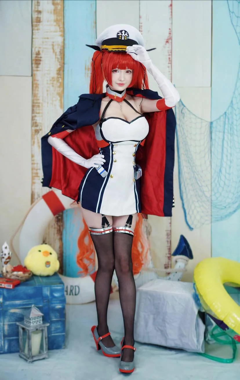 Honolulu cosplay from Azur Lane by Hidori Rose picture 2 of 2