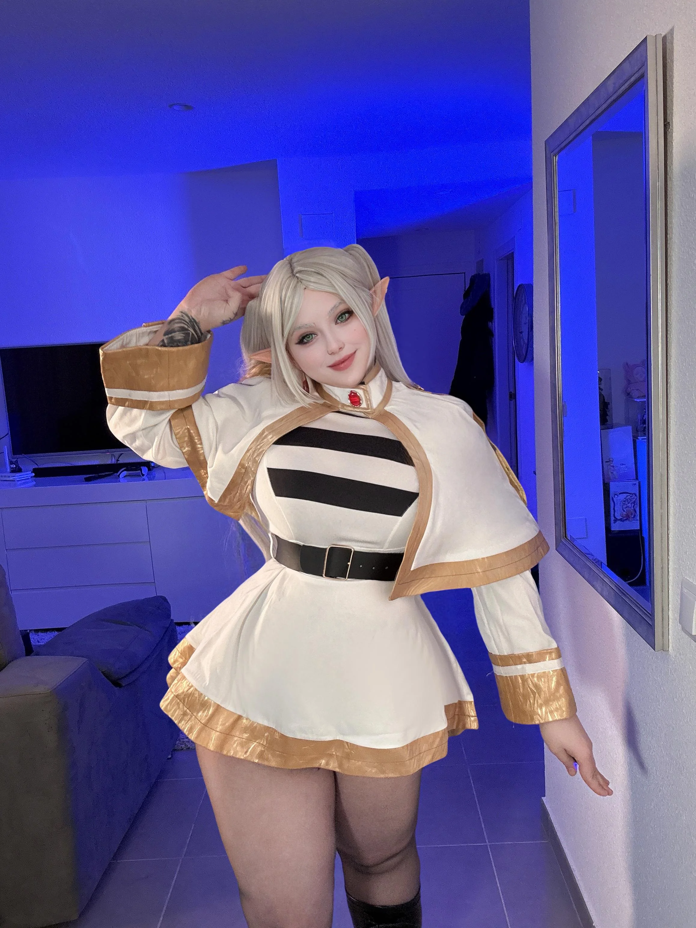 Frieren cosplay by me (Kuroitsune) picture 1 of 1