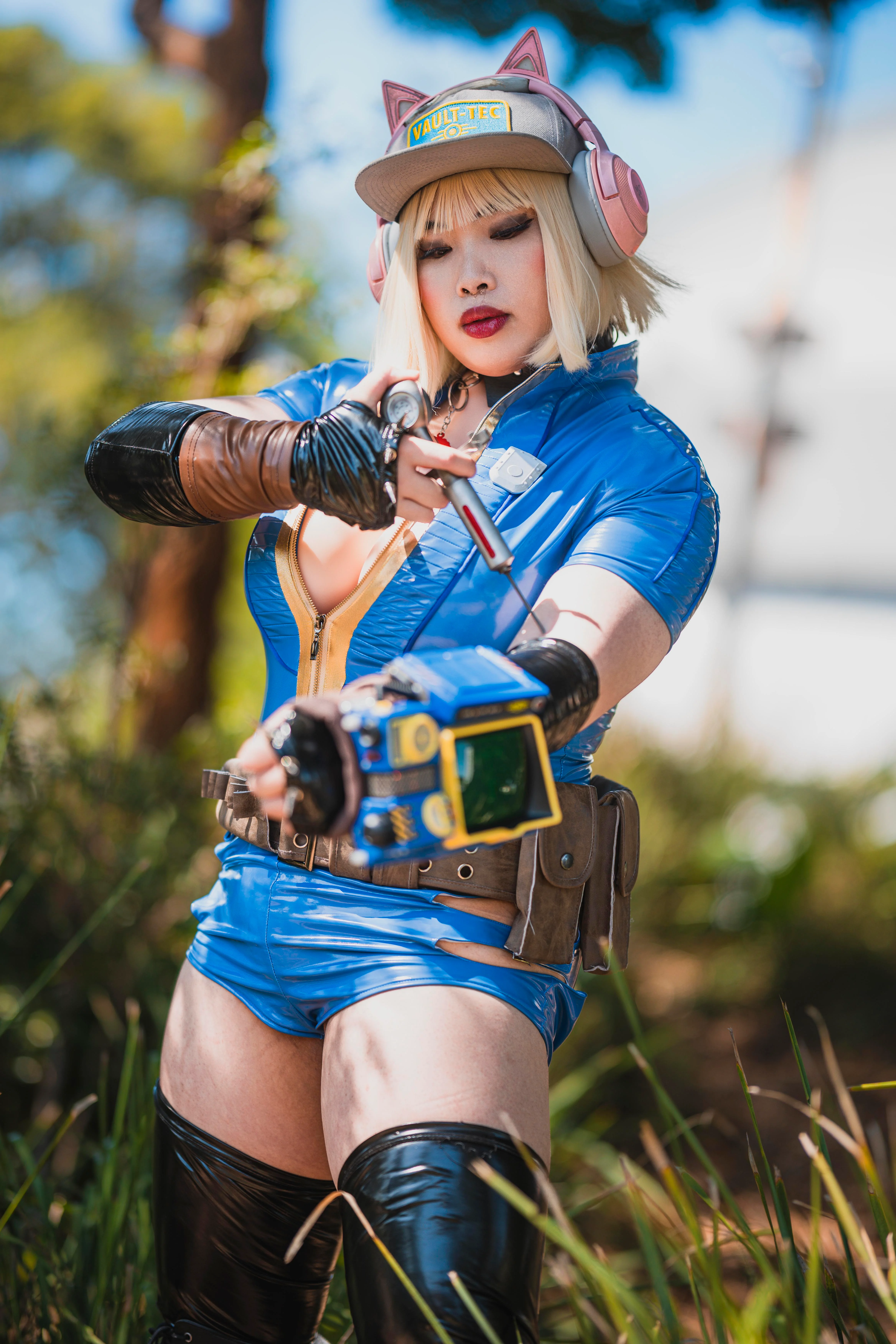 Vault Girl by Hakuru15 picture 1 of 3