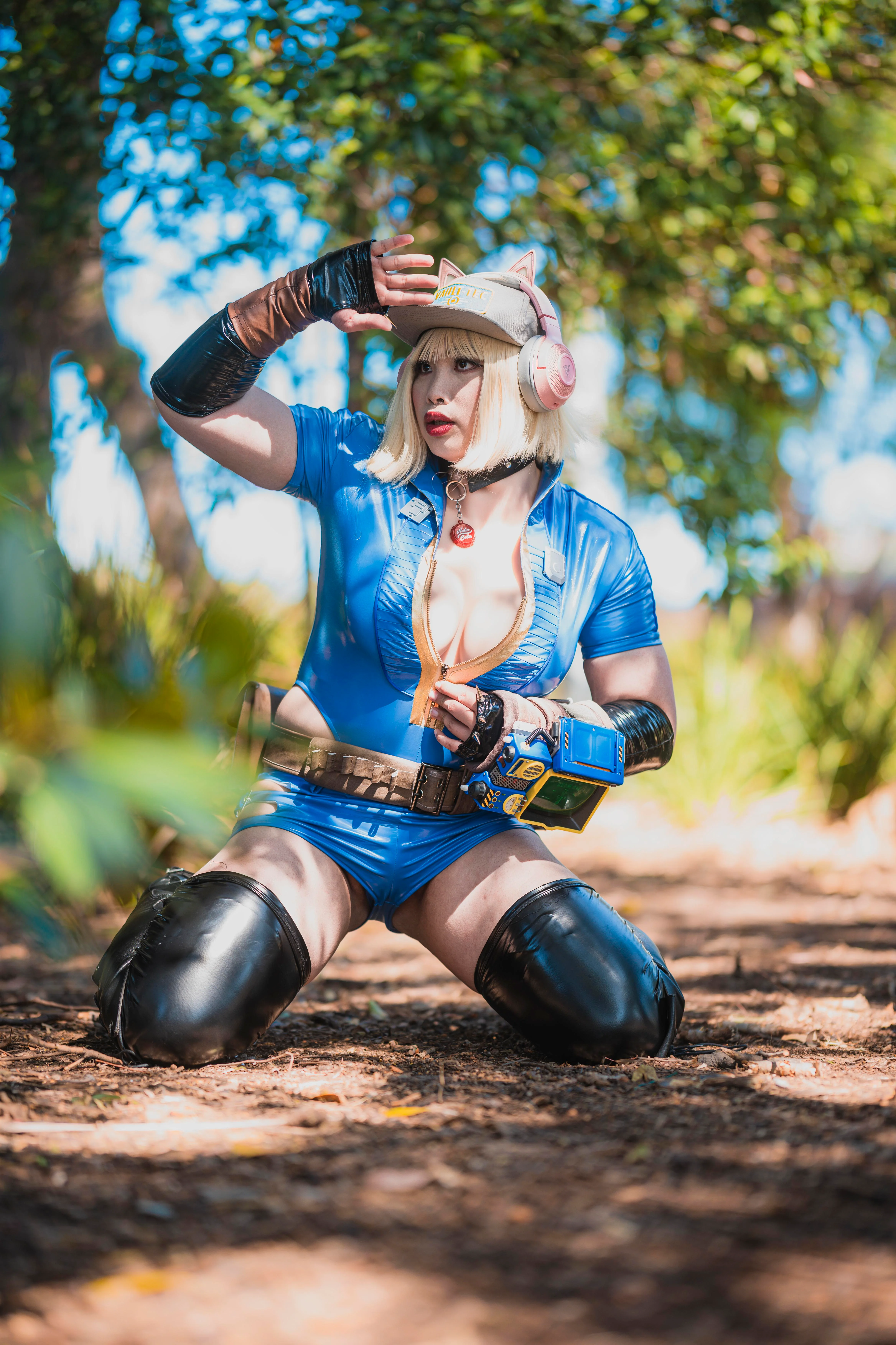 Vault Girl by Hakuru15 picture 3 of 3