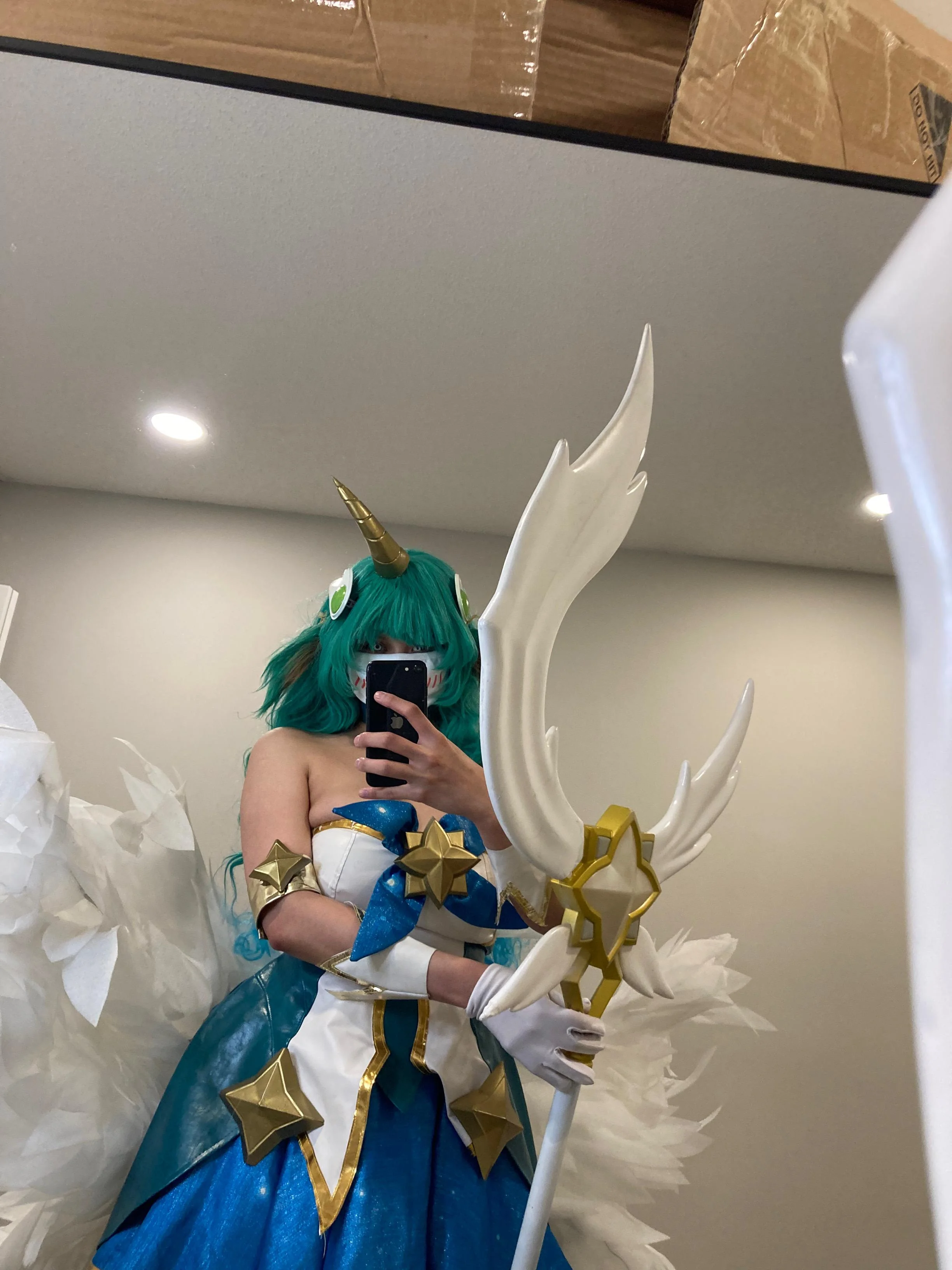 Star Guardian Soraka Cosplay (mochi) picture 3 of 3