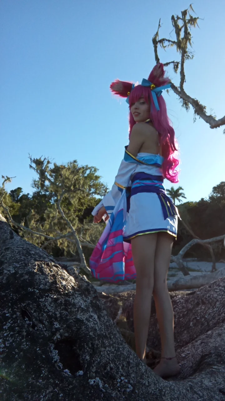 My cosplay Ahri florescer espiritual league of legends by myself yuuna picture 3 of 4