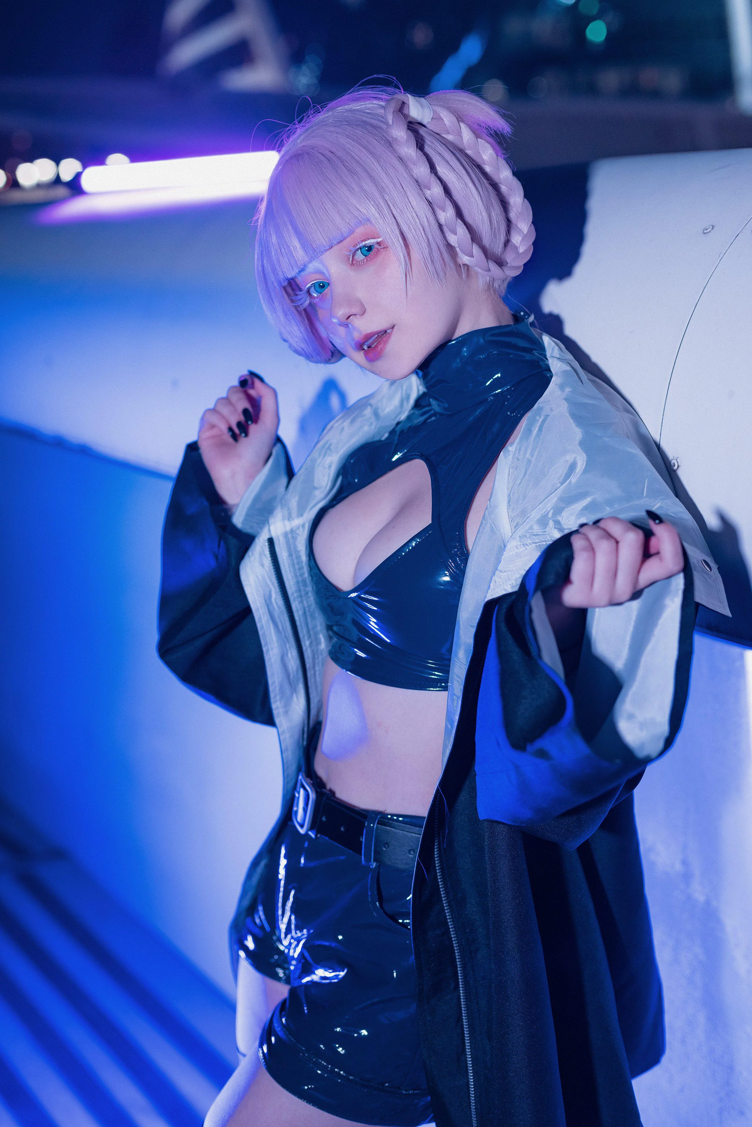 Hey, are you still awake? Or are you just waiting for me to show up? 🦇 Cosplay by Shorinya picture 1 of 1