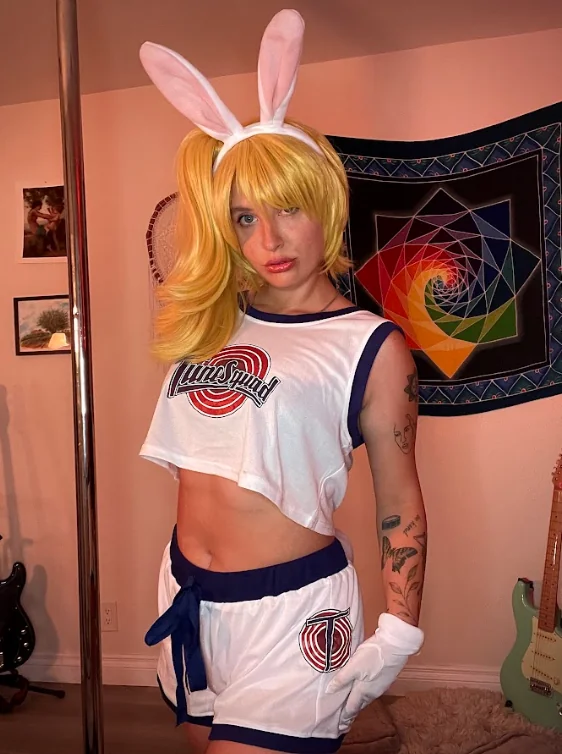My cosplay of Lola Bunny by (Willow) picture 1 of 1