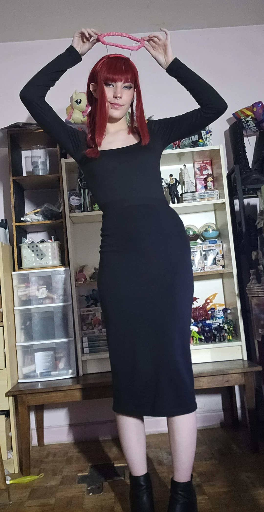 My black dress makima cosplay by Lukewarmlotad picture 3 of 4