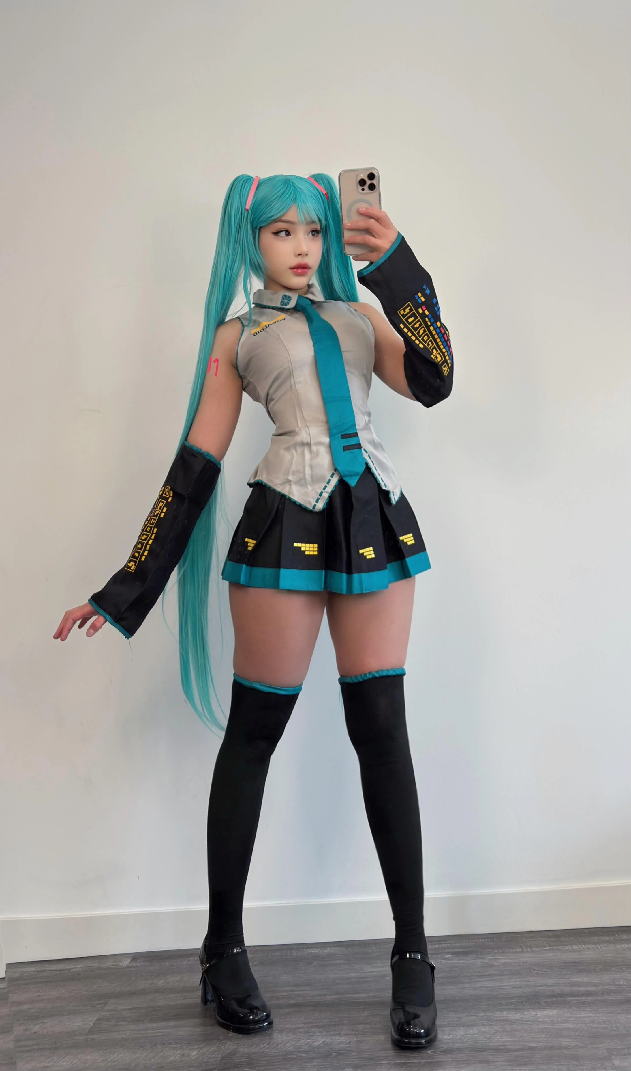 my Miku cosplay ^.^ (strawbunnix) picture 1 of 1