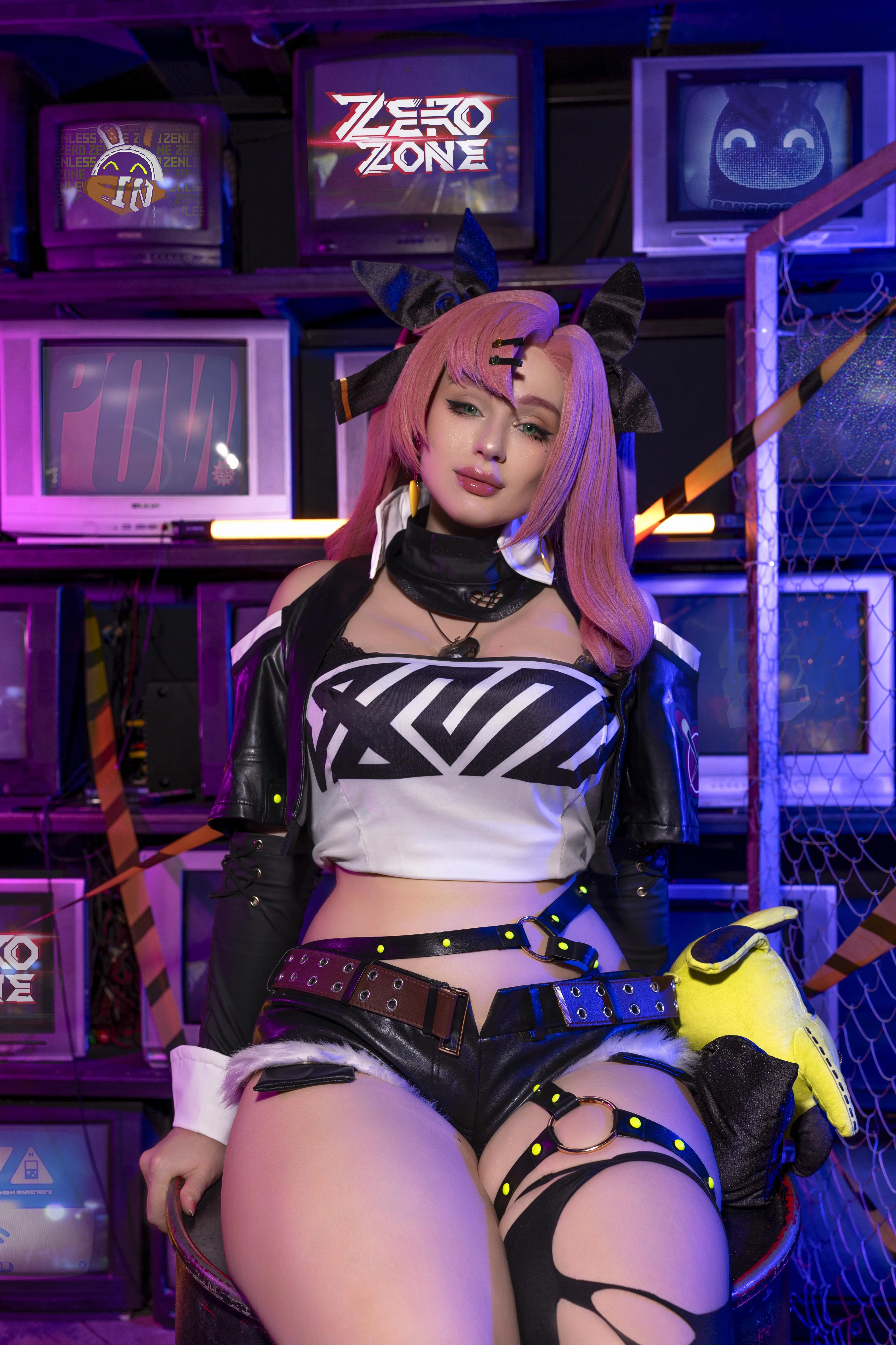 Nicole [Zenless Zone Zero] (Shadory) picture 1 of 1