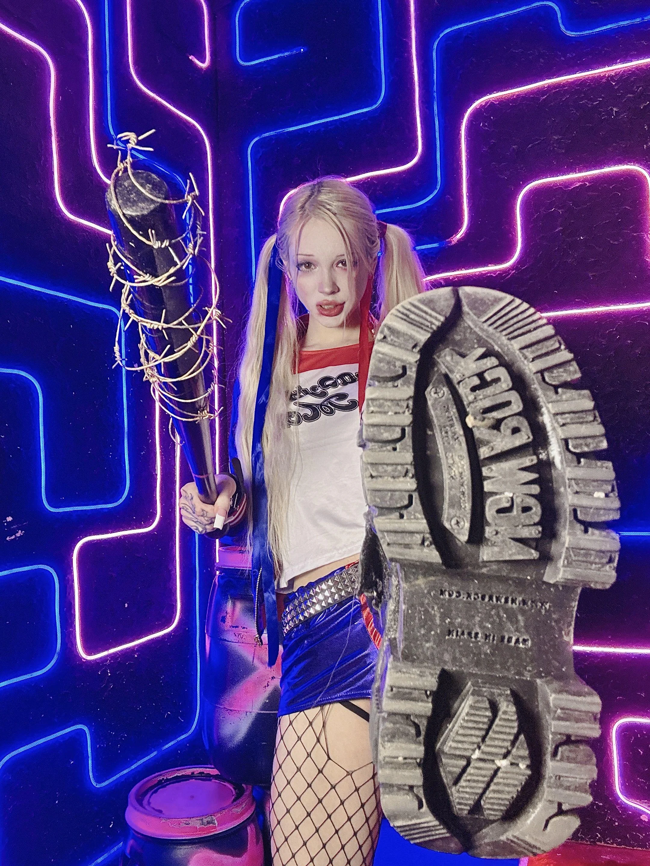 Harley Quinn (DC) by lilmollypill picture 1 of 1