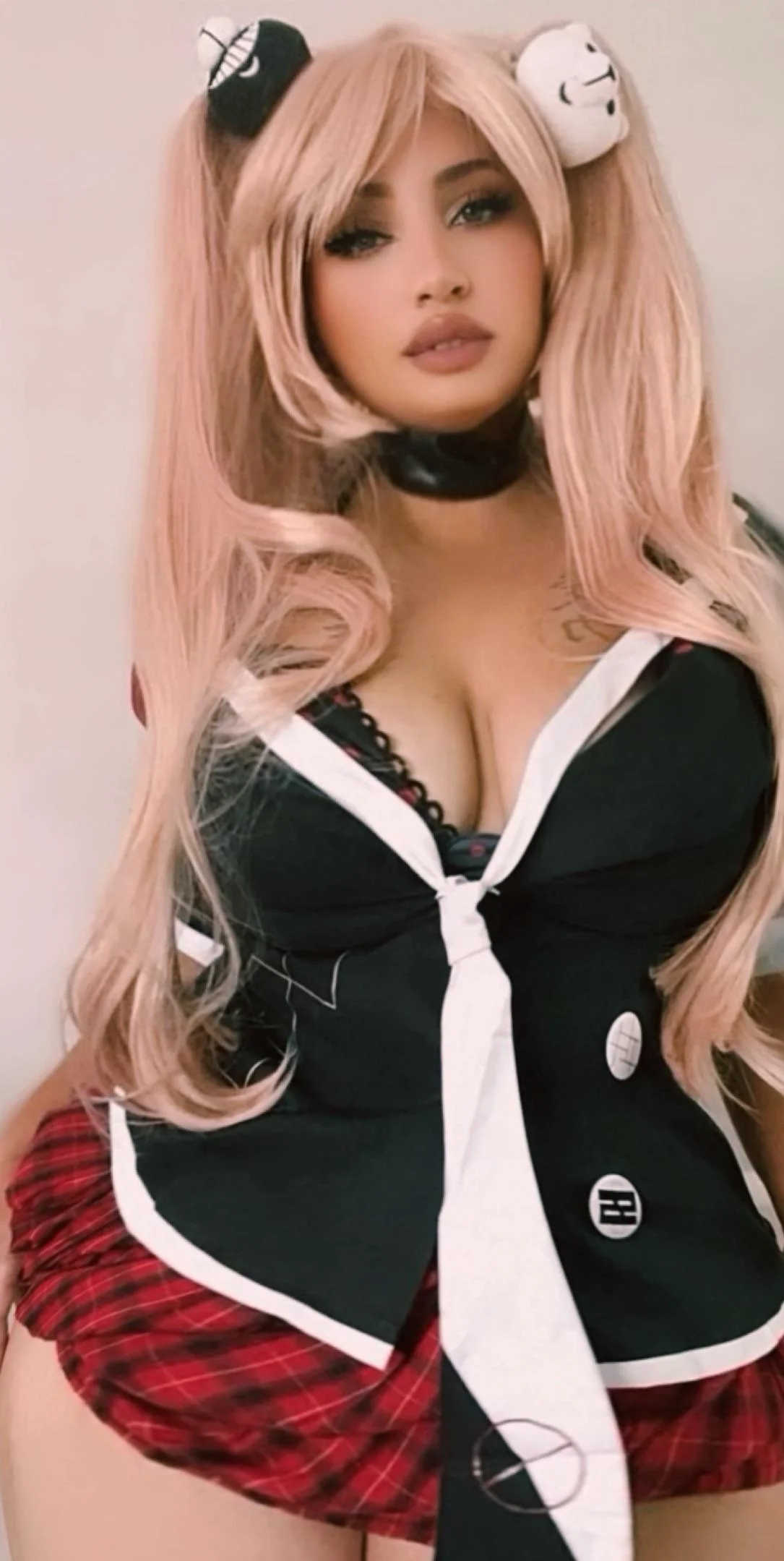 Junko Enoshima cosplay Dangan Ronpa by [xtinacolombiana] picture 1 of 1