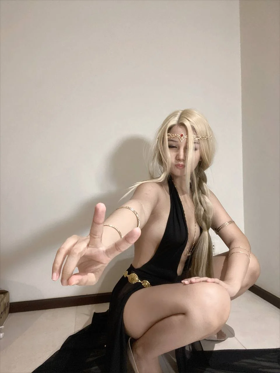 Queen Marika cosplay by urannie >.< picture 2 of 2