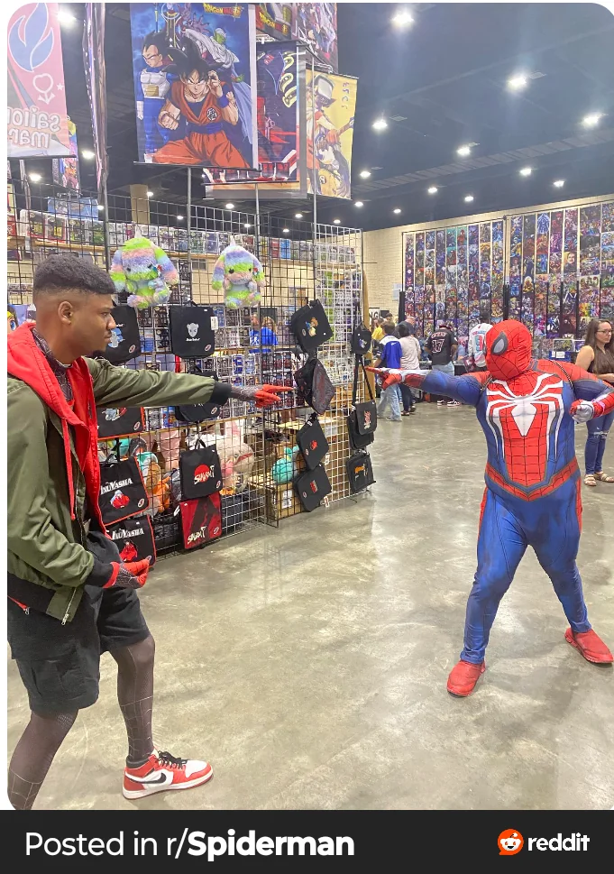 Ever time I (u/Jazzlike_Fortune_678) dressed up as Spider-Man at a con picture 3 of 15