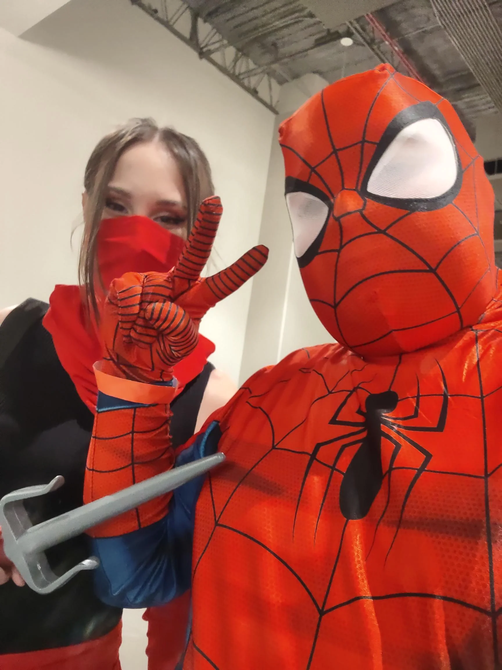 Ever time I (u/Jazzlike_Fortune_678) dressed up as Spider-Man at a con picture 8 of 15