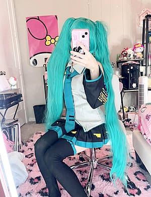 hatsune miku by Kyla🩷'