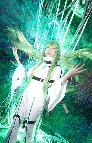 <Code Geass: Lelouch of the Rebellion > C.C. Cosplayer ig:@cosun_cle'