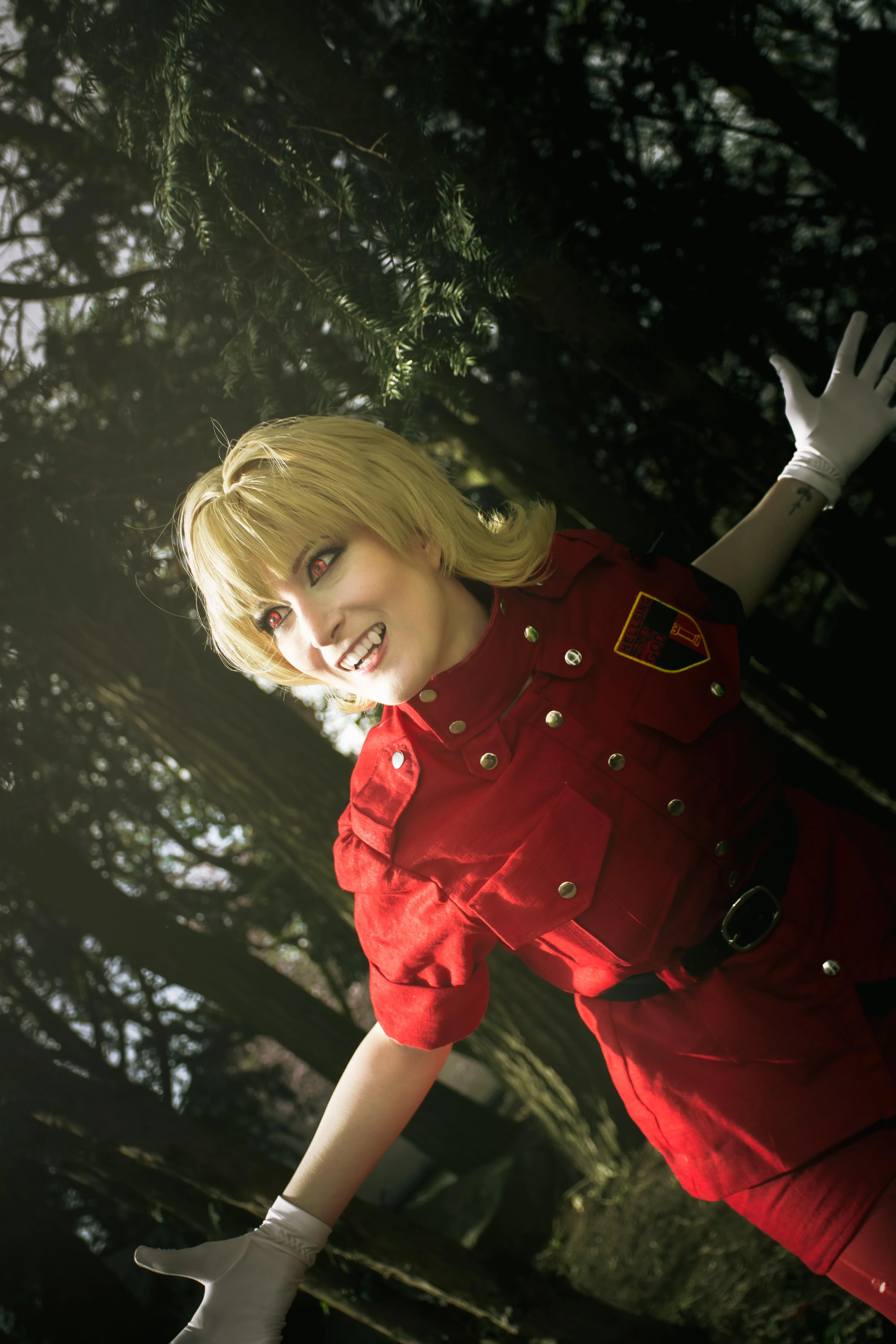 Victoria Seras & Alucard - Hellsing Ultimate, by Lauramona_Flowers & P0temkin picture 3 of 3