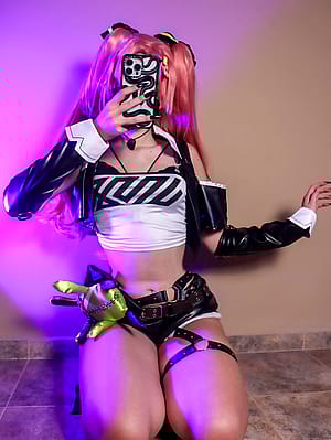 Nicole Demara by Kittxnly'