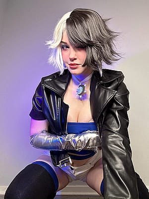 Luna Snow from Marvel Rivals by Emfox'