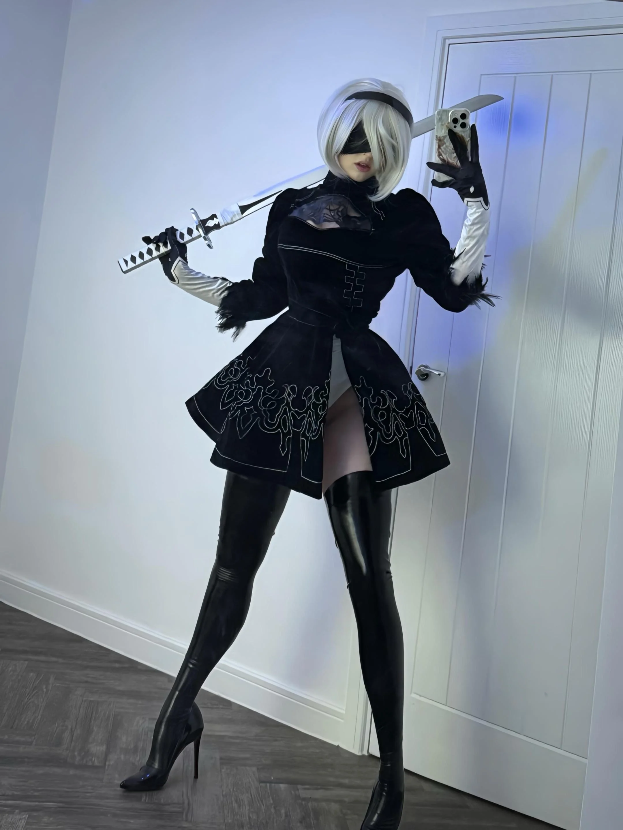 My 2B Cosplay from NieR :3 picture 1 of 3