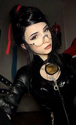 My Bayonetta cosplay! (Cosplay by Runabayo)'