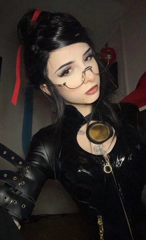 My Bayonetta cosplay! (Cosplay by Runabayo) picture 1 of 1