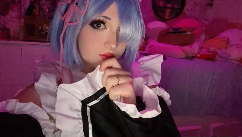 REM COSPLAYYY picture 1 of 1