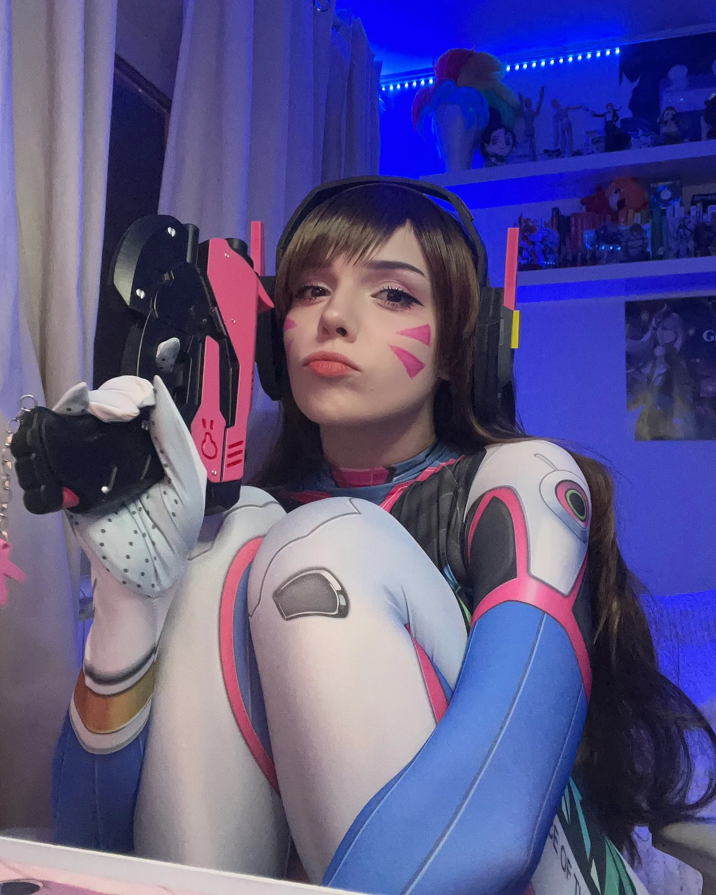 D.va from Overwatch cosplay by Lil Bamby picture 1 of 2