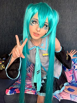 Hatsune Miku by TeaLia'