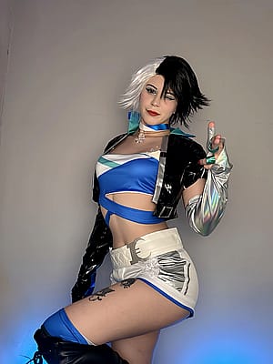 luna snow cosplay by cherryverse'