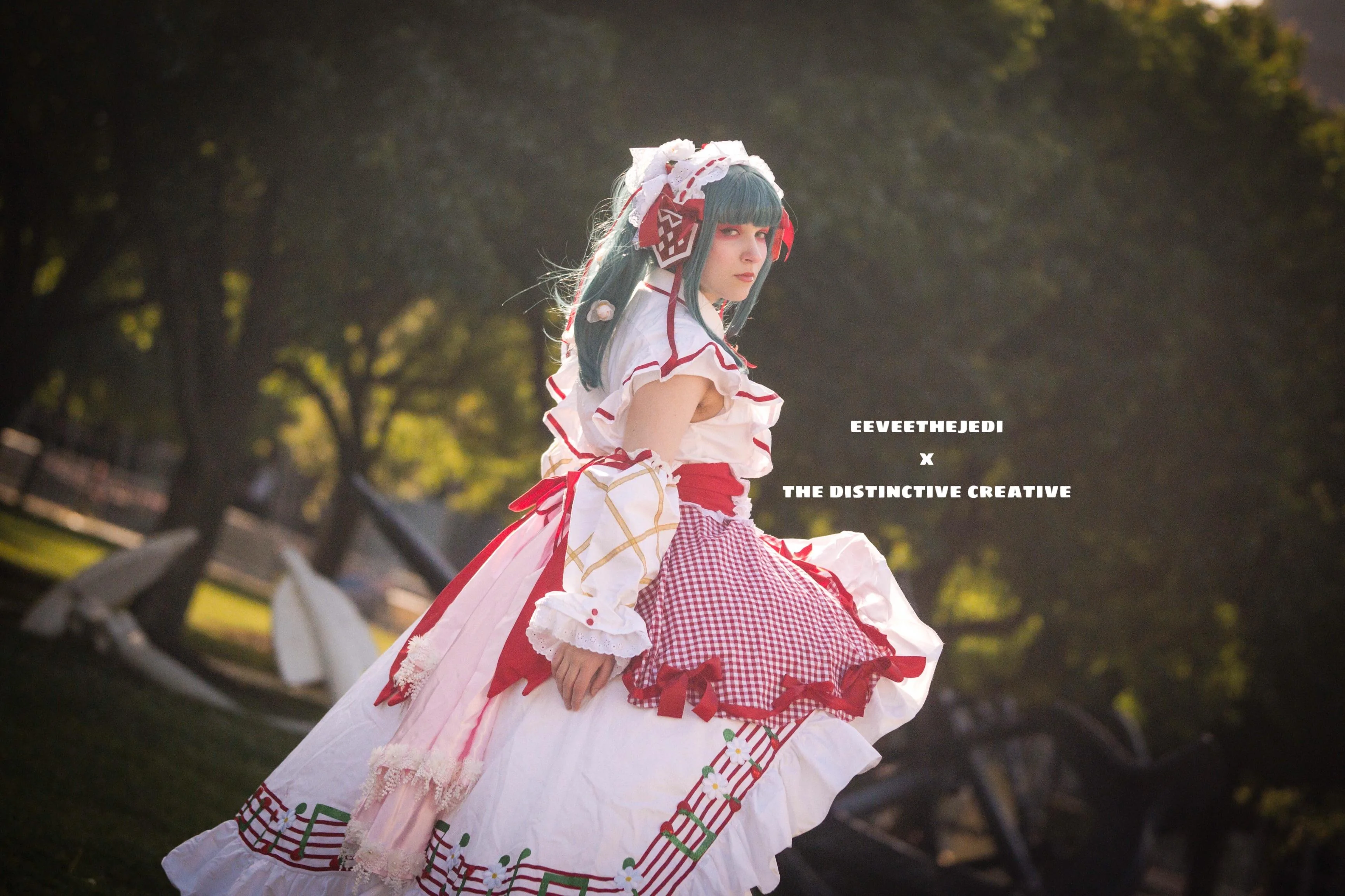 strawberry miku by eeveethejedi; costume by puffypalace picture 1 of 3