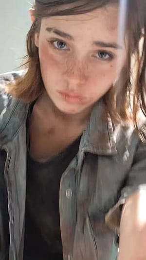 Ellie from the last of us by ( Dinawannabeee )'
