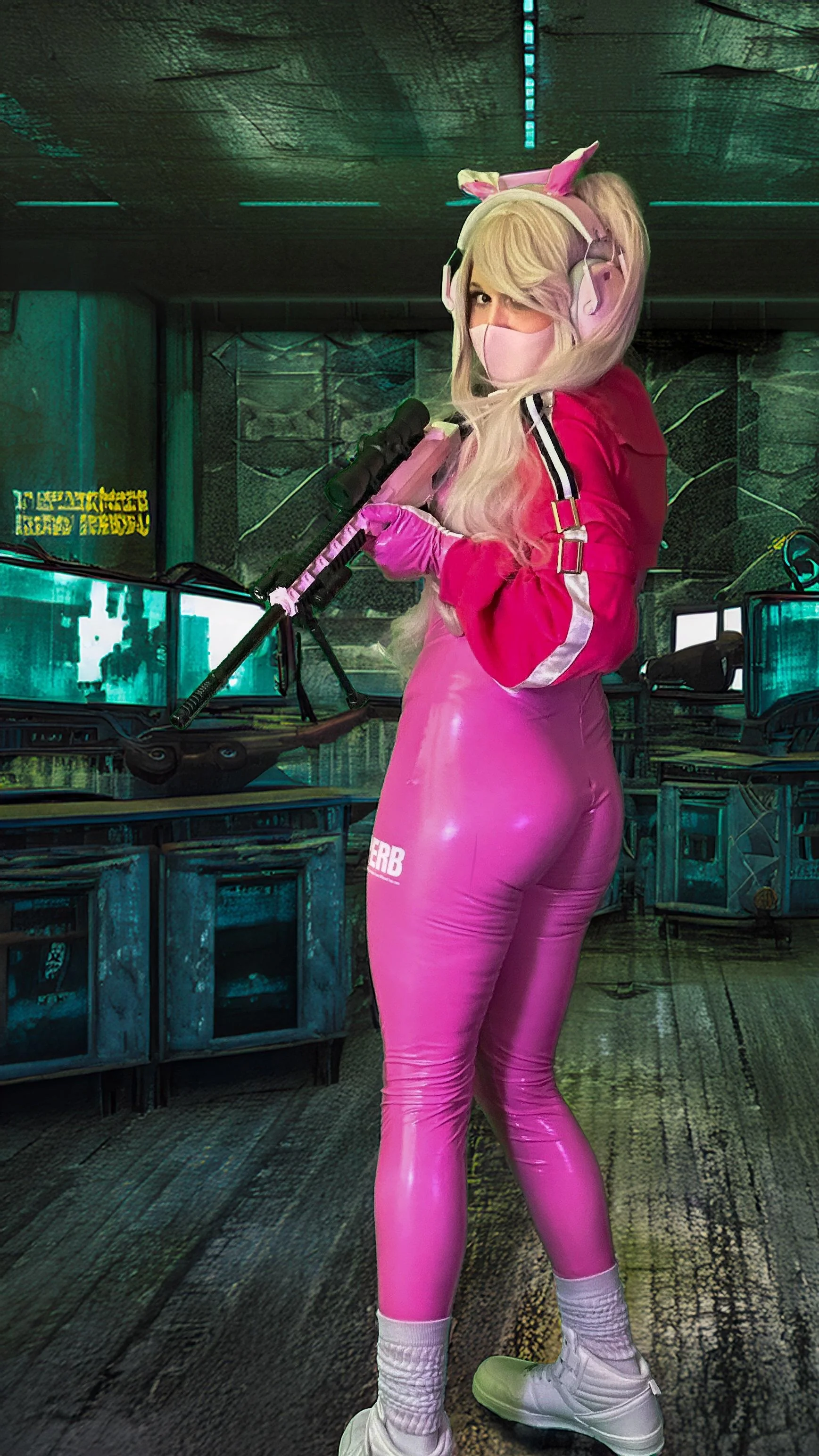 Alice from Nikke Goddess of Victory by noClueCosplay picture 2 of 4