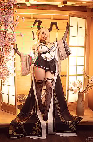 I tried to cosplay Owari from Azur Lane! How did I do? - Mikomi Hokina'