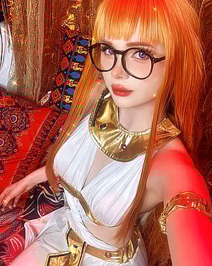 She is Futaba Sakura!! Credit: reinamirai1'