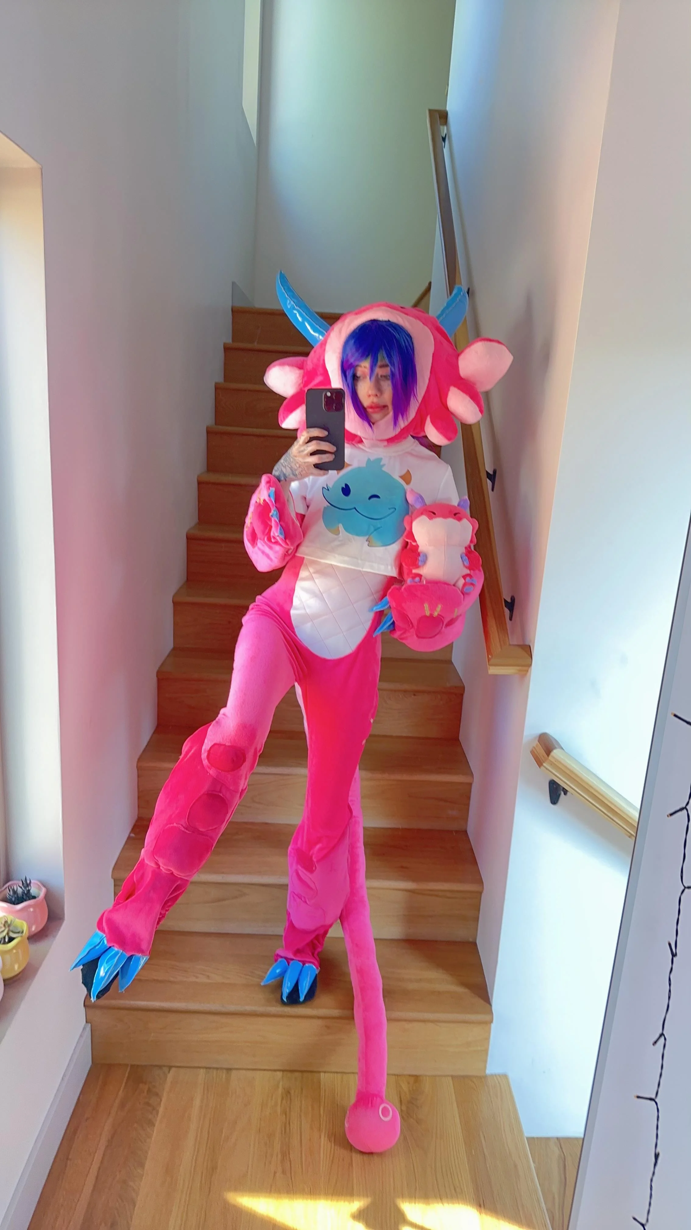 LOL Cosplayer neeko by Saekkicos picture 1 of 1