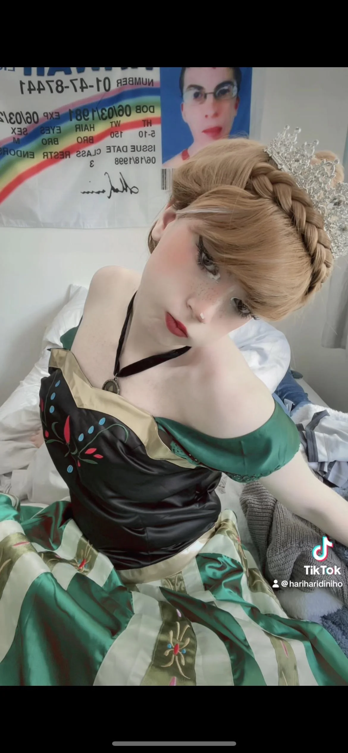 Anna, Frozen by Hari (OC) picture 1 of 5