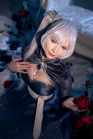 Weiss Schnee from rwby by michi_kyunn'