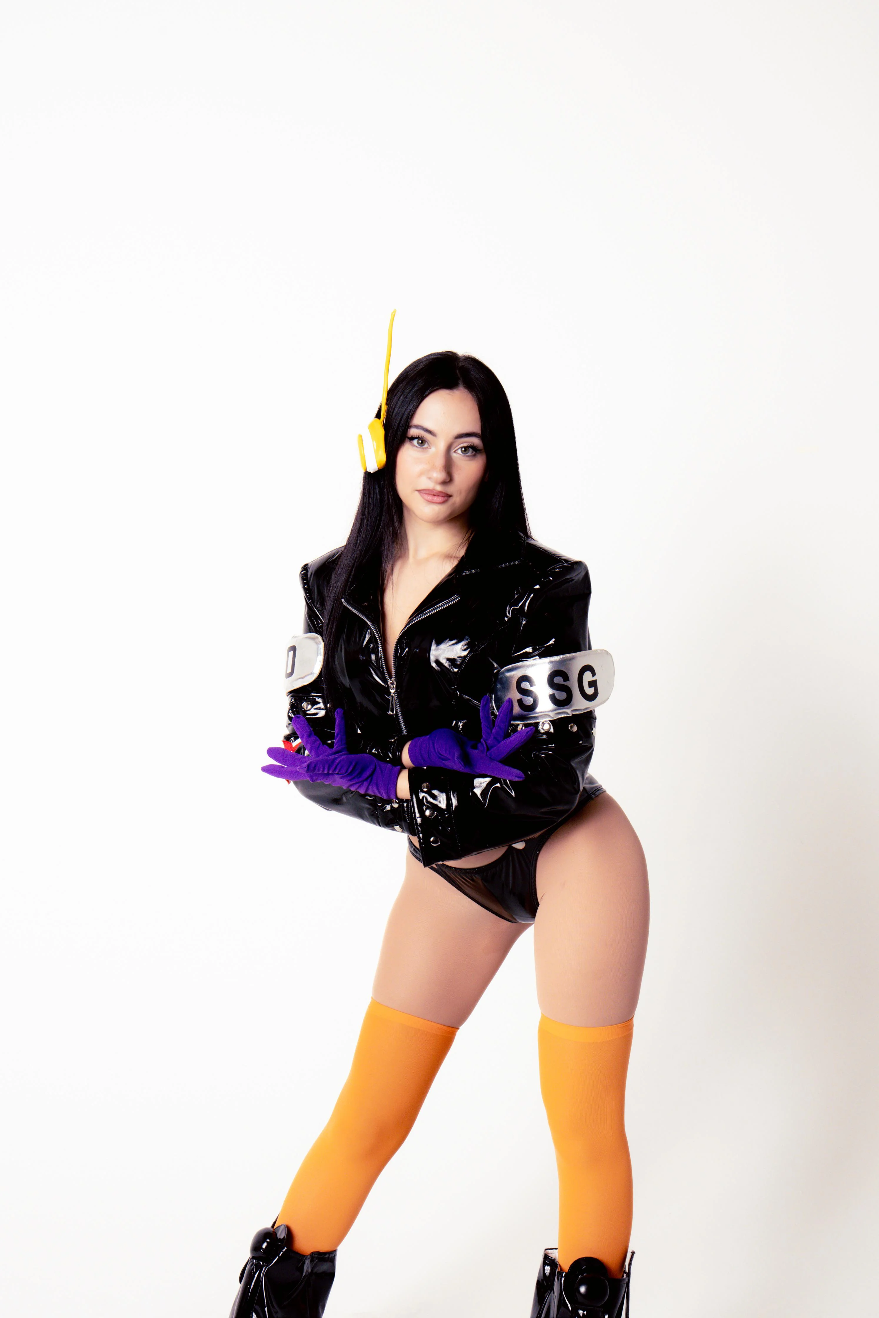 Nico Robin, One Piece picture 1 of 1