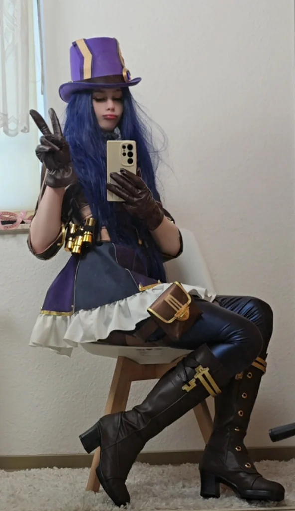 Caitlyn from league of legends by MHTCosplay picture 2 of 3