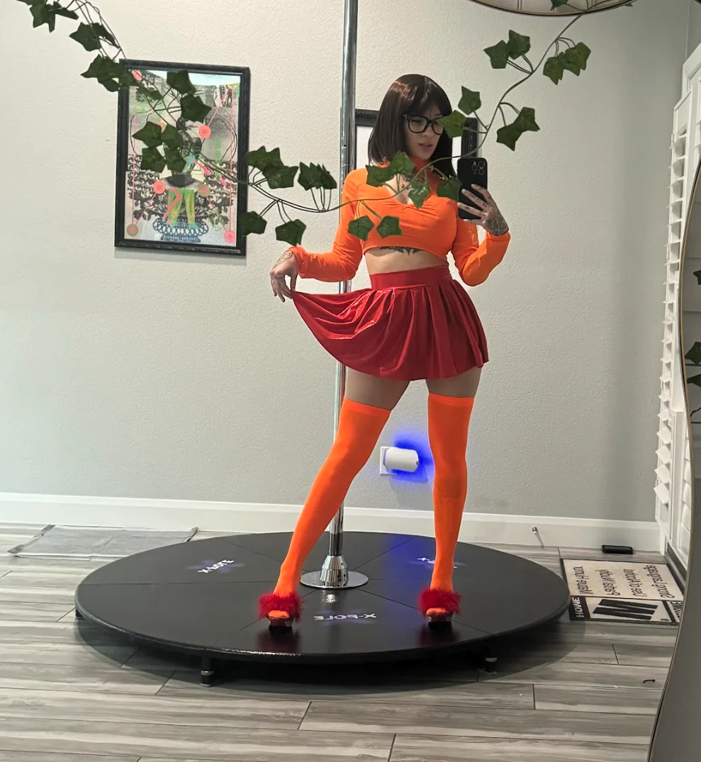 Velma Dinkley cosplay by me (phantomette) picture 1 of 1