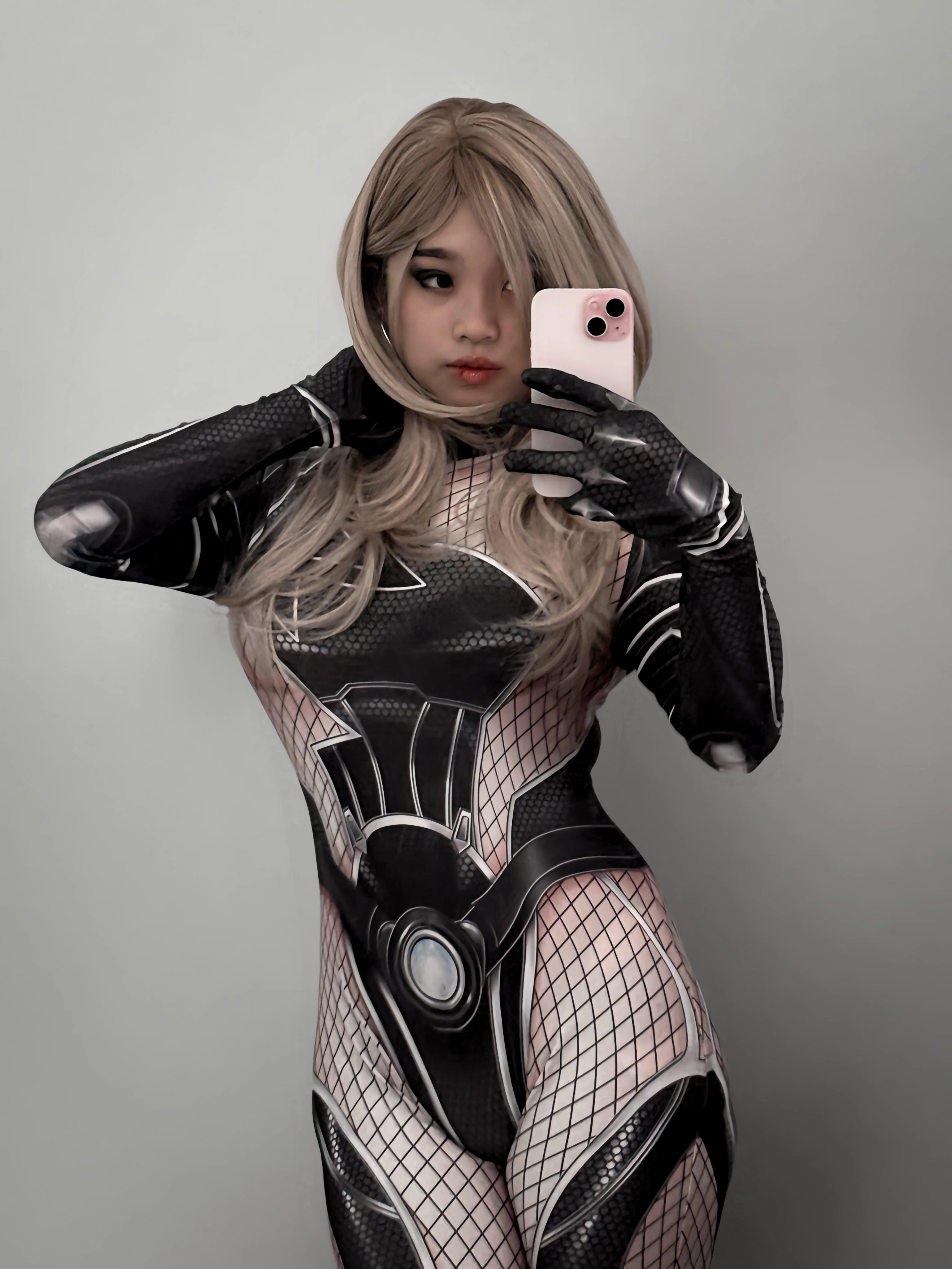 invisible woman by coser_mimi picture 1 of 1