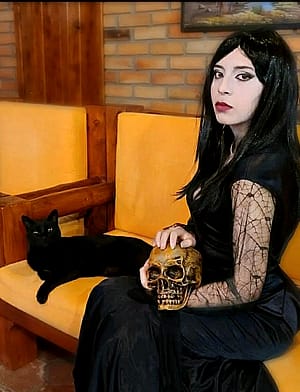 Morticia (by me, Apu🧡) even the cat helped'