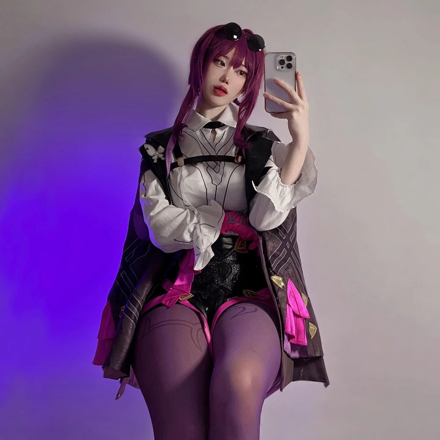 Feeling a little too confident in this Kafka cosplay 💋 picture 2 of 3